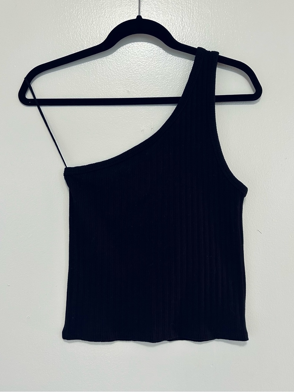 American Eagle Outfitters Black Ribbed One-Shoulder Tank Top
